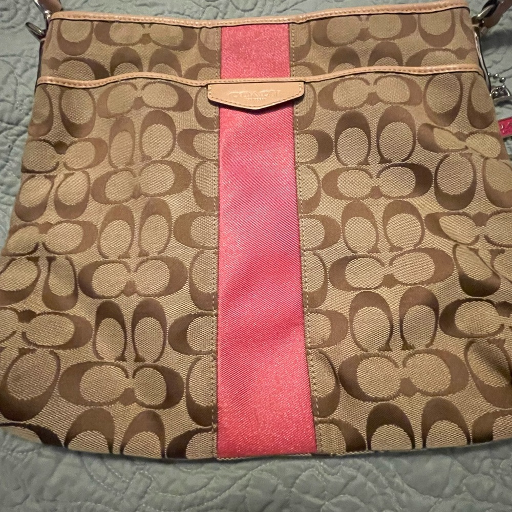 Coach F28502 Monogram Canvas Medium Crossbody Top Zip Messenger bag